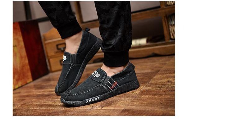 Summer Slip On Men's Casual Shoes Rubber Solid Mens Canvas Shoes Lightweight Waterproof Flat Casual Sneakers Loafer Shoes Casual Canvas Indoor Loafers